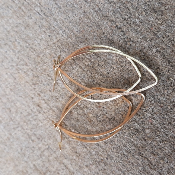 Stylish/Dangle Drop Earrings/ Bohemian/ Gold Tone/ Lightweight/ Bohochic - Picture 5 of 8